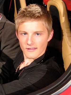 Alexander Ludwig Biography, Age, Height, Wife, Net Worth, Family