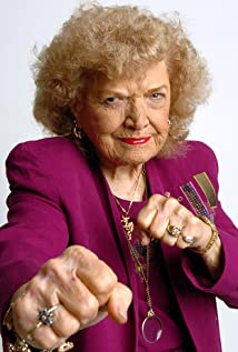 Mae Young