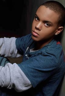 Evan Ross