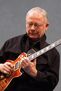 Robert Fripp Biography, Age, Height, Wife, Net Worth, Family